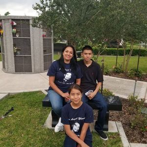 Meet your Posher, Angie